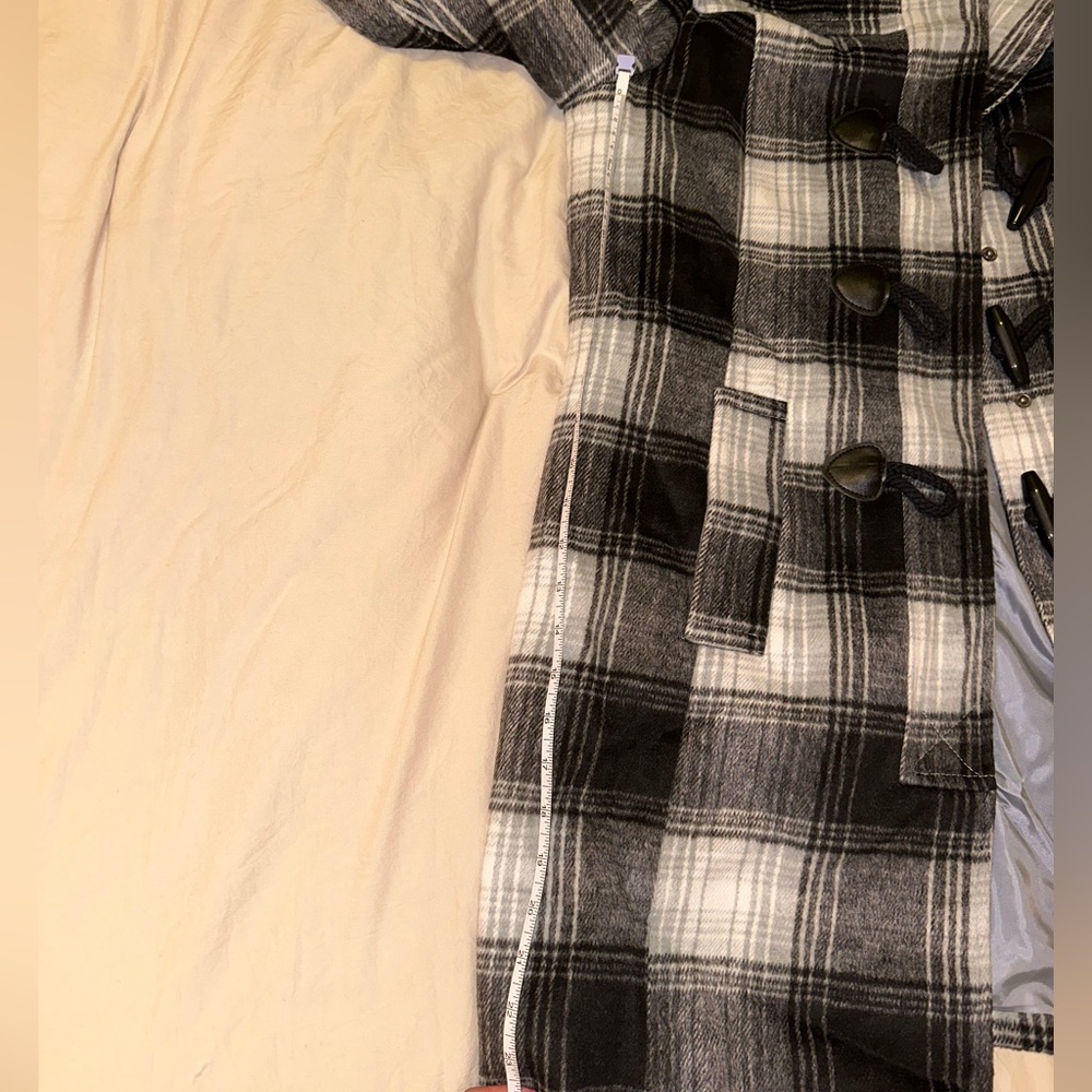 Venus Plaid Toggle Coat w/ Removable Hood – Black & White – Size 10 - Picture 9 of 9